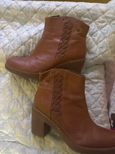 Botines de cuero marrón con tacón - miniatura 2