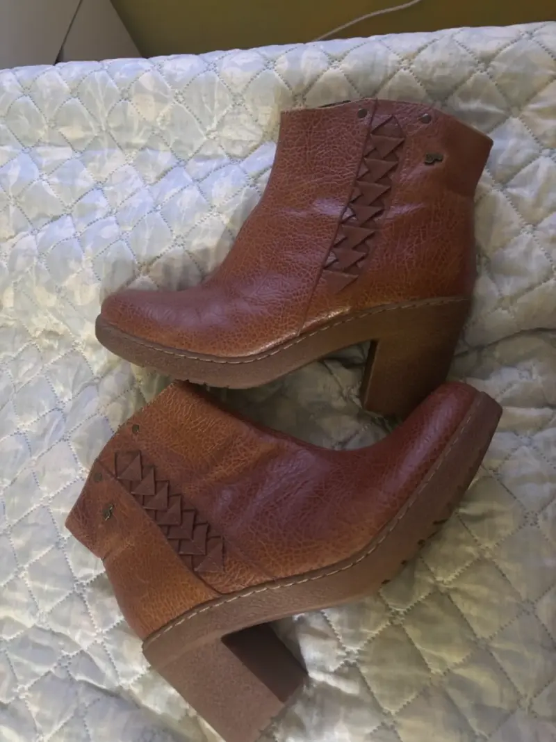 Botines de cuero marrón con tacón - 3