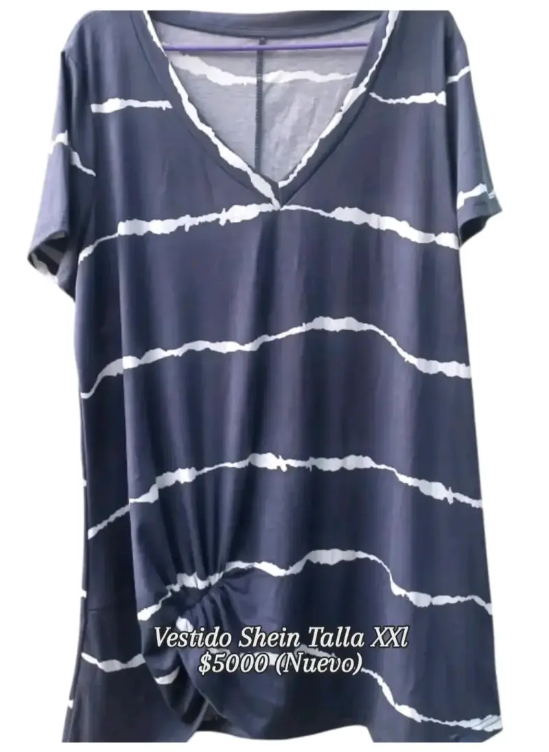 Vestido Shein azul con diseño de rayas