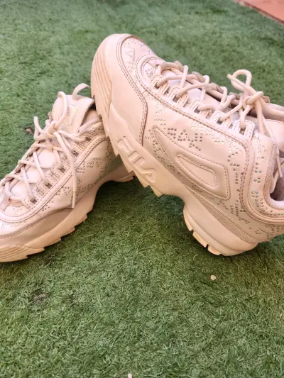 Zapatillas Fila con brillos talla 38 - miniatura 2