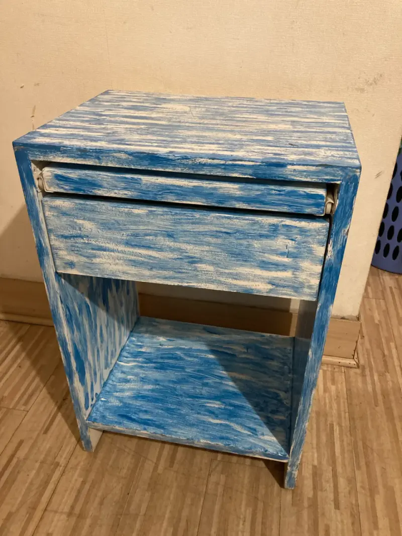 Mesa de noche vintage azul con cajón - 5