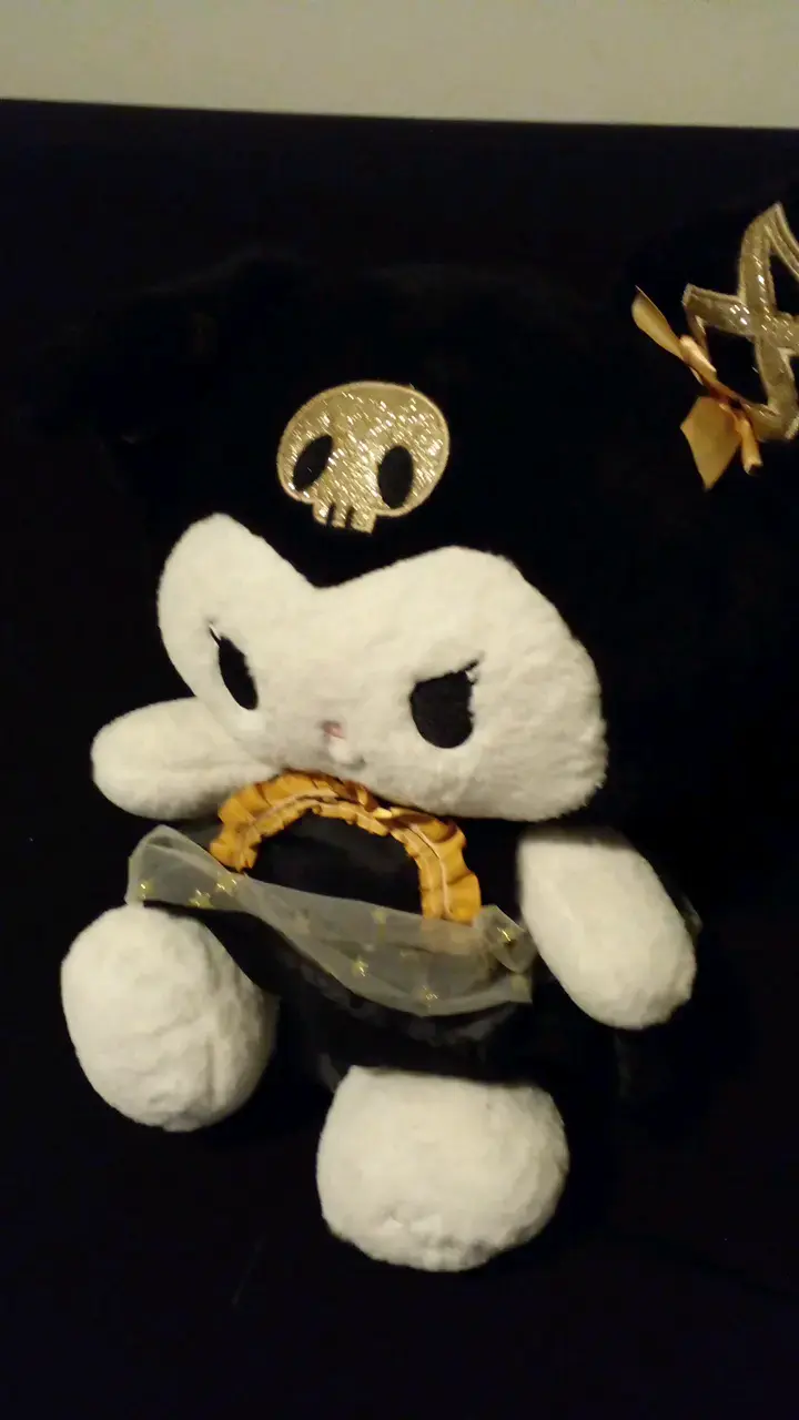 Peluche de personaje con sombrero negro - 3