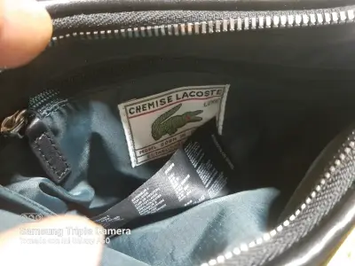 Cartera negra de cuero con correa adjustable - miniatura 4