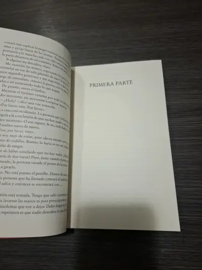 Trilogía La Asistenta de Freida McFadden - miniatura 4