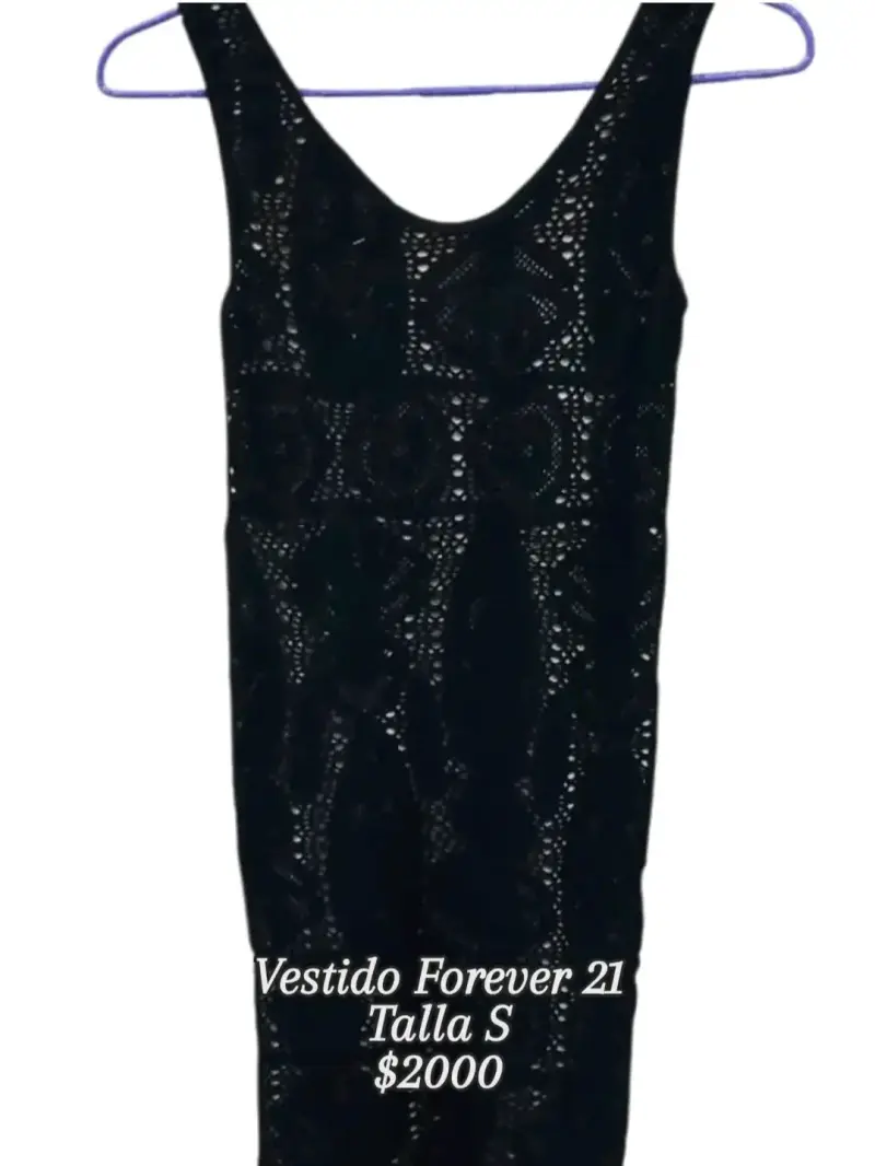 Vestido negro Forever 21 encaje talla S