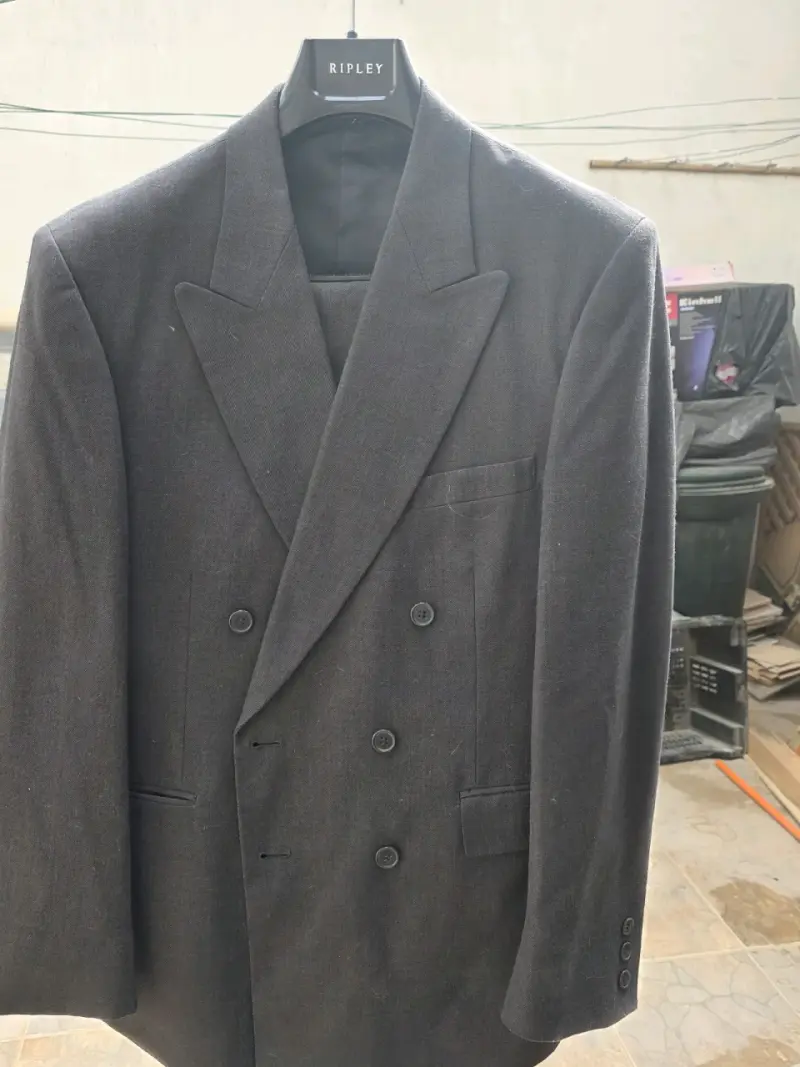 Terno negro Baglioni talla 48 - 3