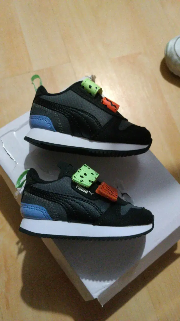 Zapatillas infantiles Puma negras N°20- 13 cm - 1