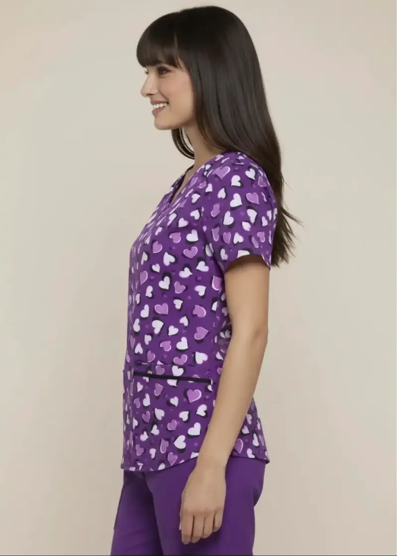 Blusa Médica Morada Con Estampado Marca Elle - 4