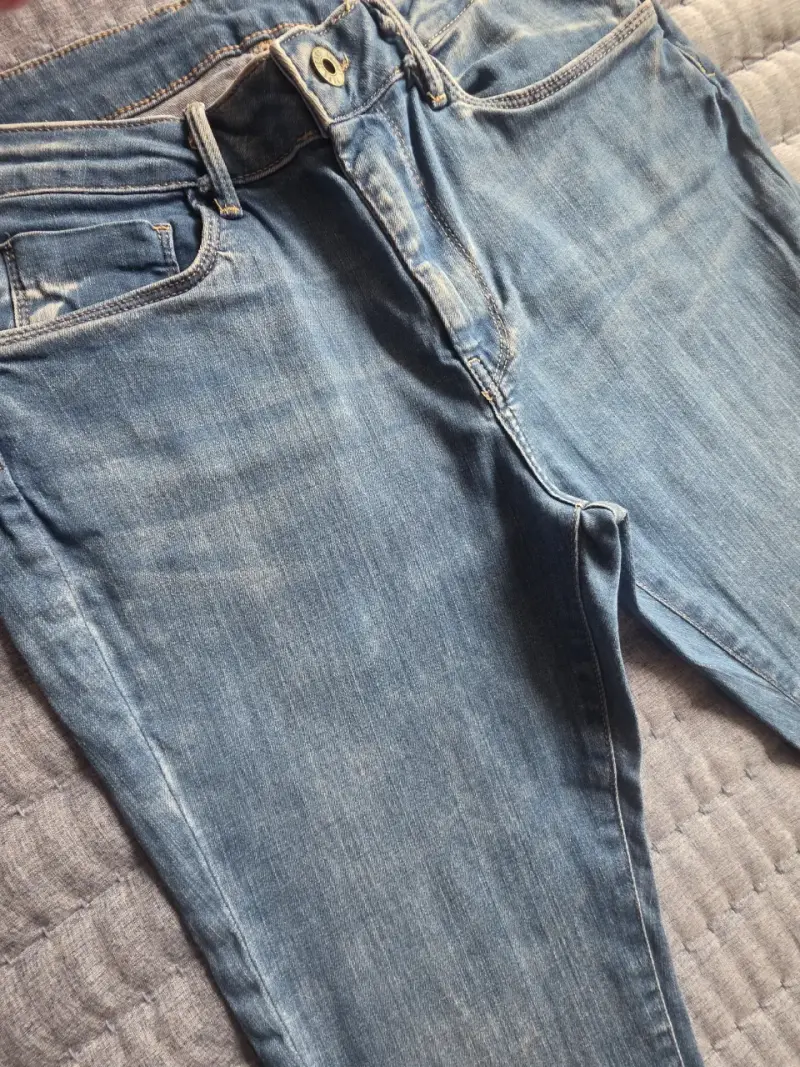 Jeans azul claro para mujer en buen estado - 2