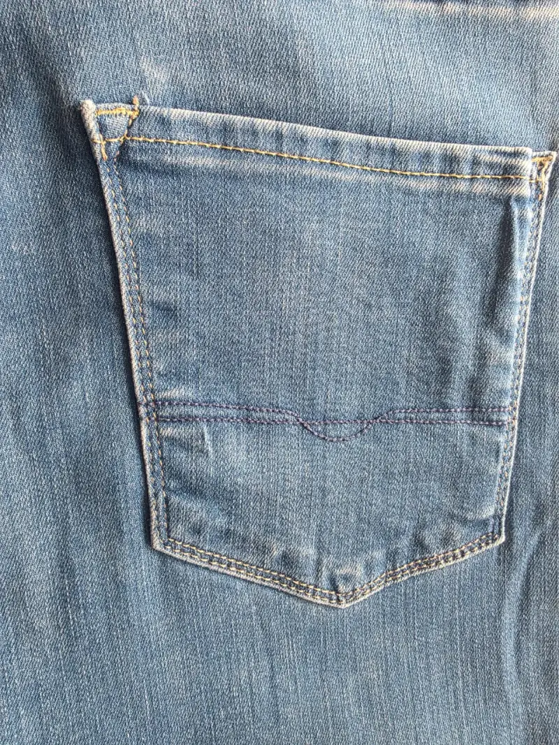 Jeans azul claro para mujer en buen estado - 4