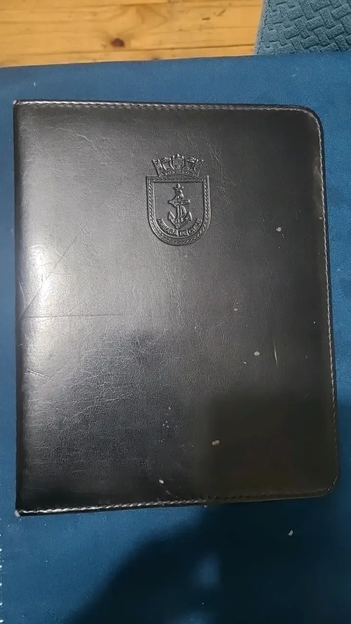 Carpeta de cuero Armada de Chile