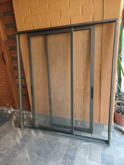 Ventana corredera de aluminio con vidrio - miniatura 1