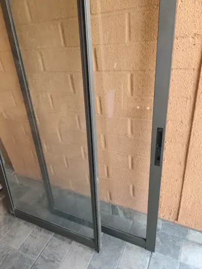 Ventana corredera de aluminio con vidrio - miniatura 4