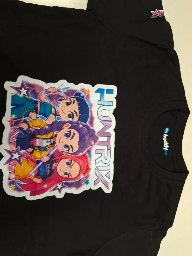 Polera negra Huntrix para niños talla 9/10 - 1