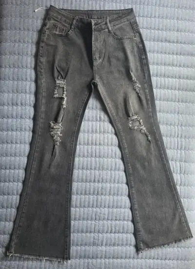 Jeans grises desgastados para mujer - miniatura 1
