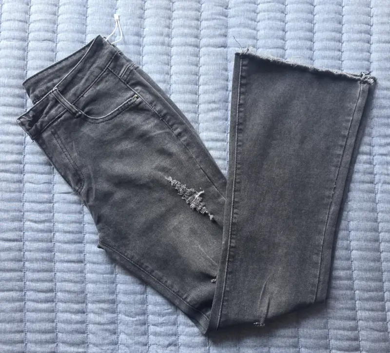 Jeans grises desgastados para mujer - 3