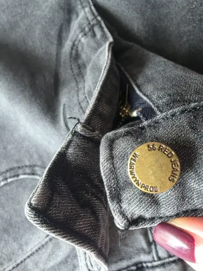 Jeans grises desgastados para mujer - miniatura 4