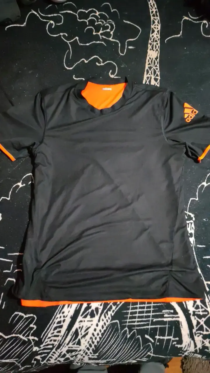 Pack de poleras deportivas Nike y Adidas - 3