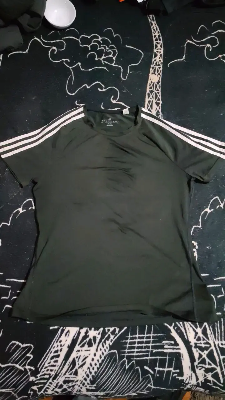 Pack de poleras deportivas Nike y Adidas - 4