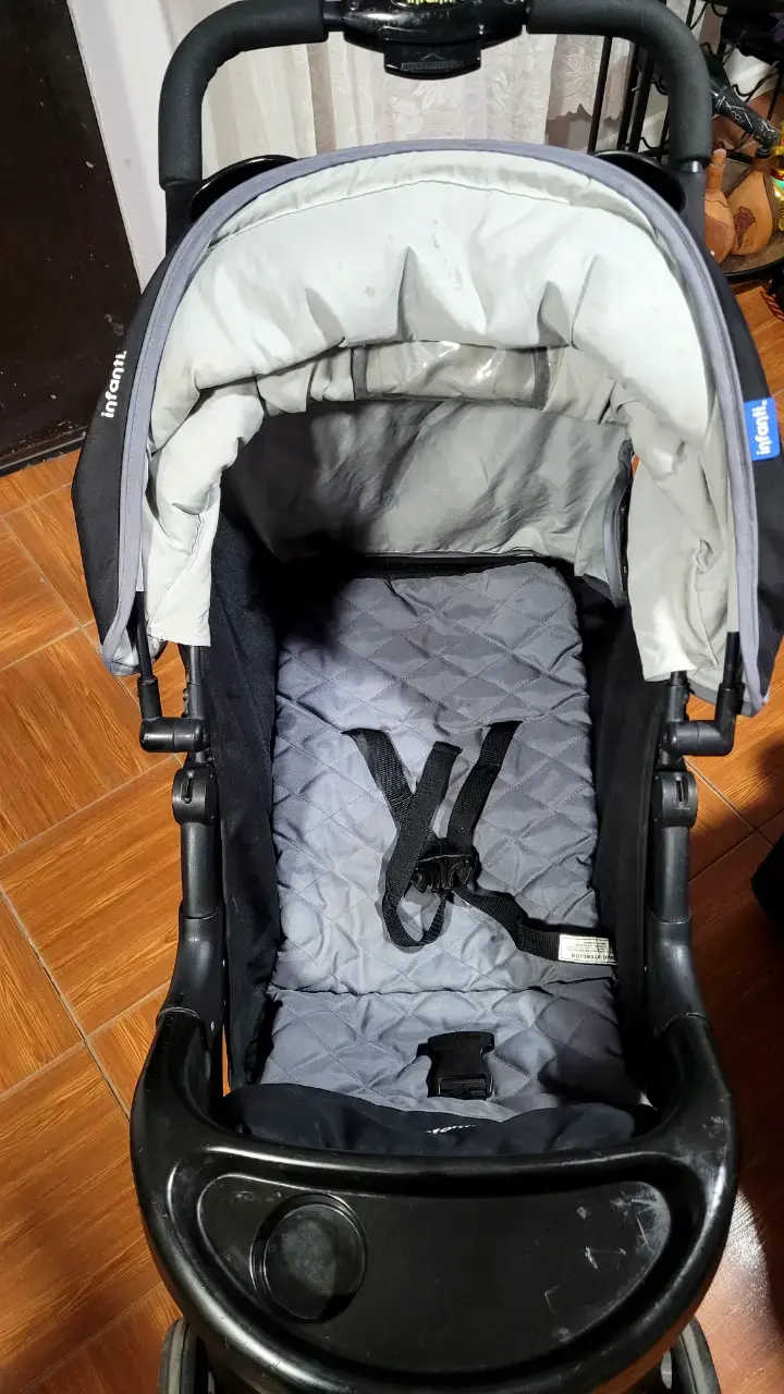 Coche de bebé Infanti con portavasos - 3