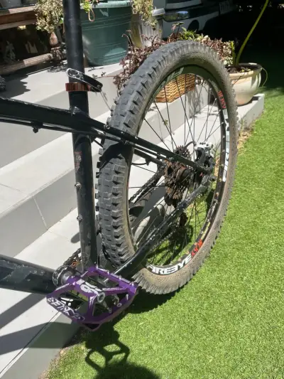 Bicicleta de montaña felt - miniatura 2