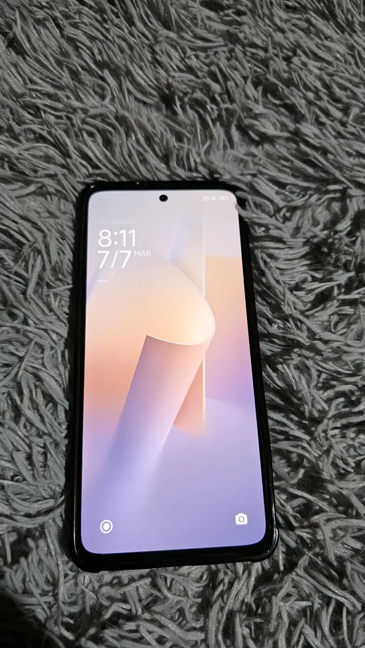 Smartphone Xiaomi con pantalla grande - 1