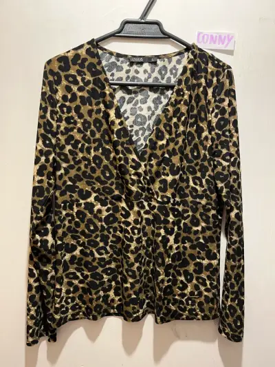 Polera animal print leopardo Liola L - miniatura 1