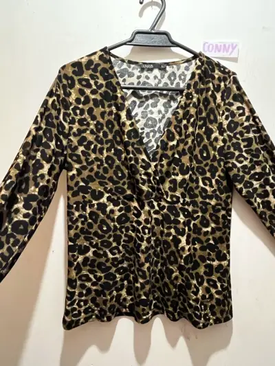 Polera animal print leopardo Liola L - miniatura 2