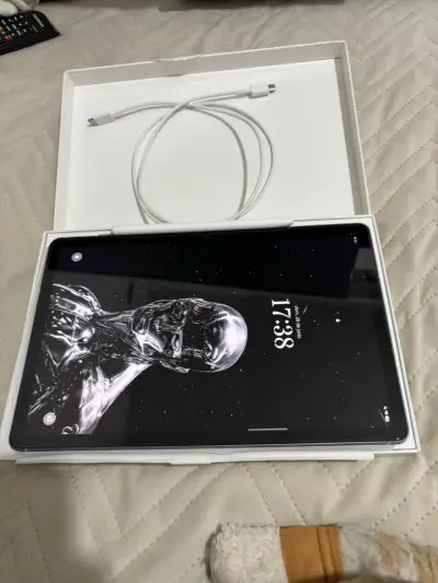 Tablet Samsung Galaxy Tab S10 FE - miniatura 4