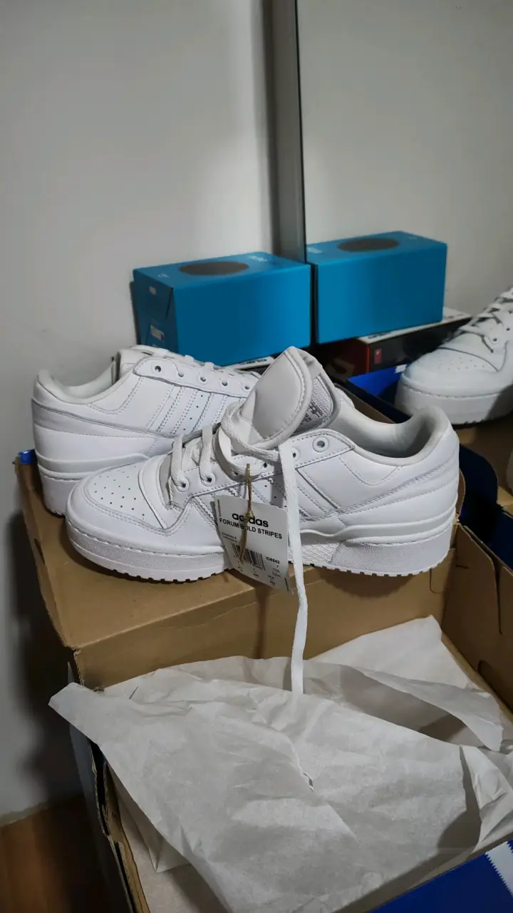 Zapatillas Adidas Forum Bold Stripes blancas