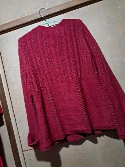 Cardigan rojo tejido para mujer - miniatura 2