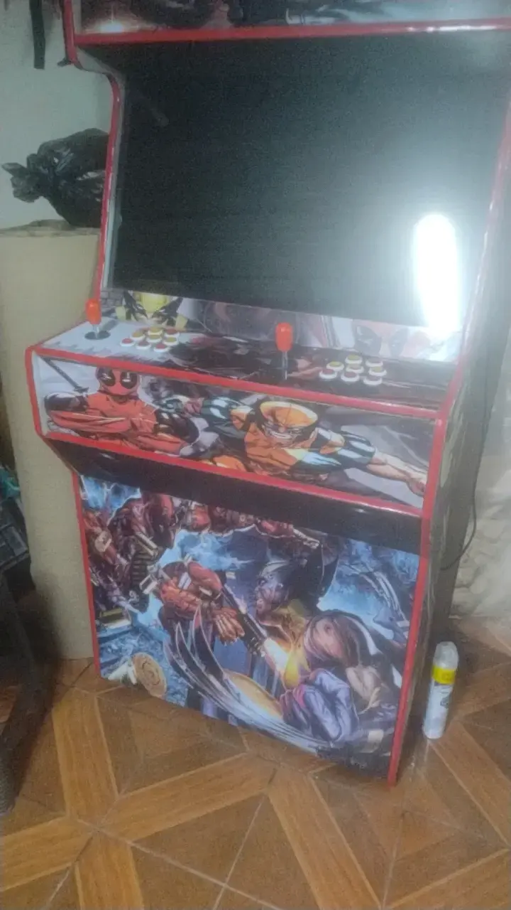 Máquina arcade temática de superhéroes - 2
