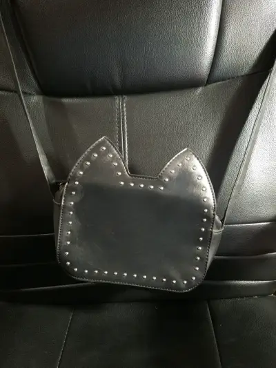 Cartera negra con diseño de gato de todo moda - miniatura 1