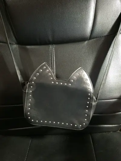 Cartera negra con diseño de gato de todo moda - miniatura 2