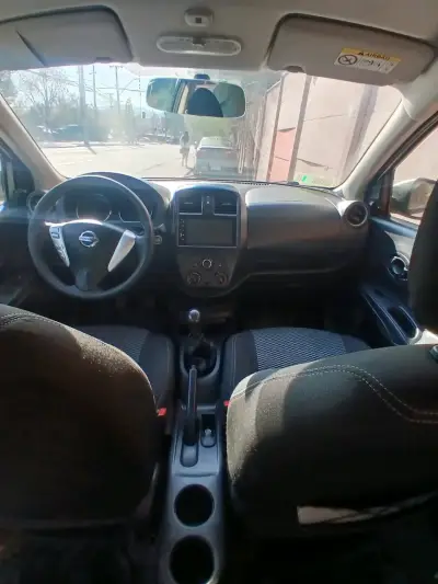 Nissan Versa V-drive 2021 - miniatura 5