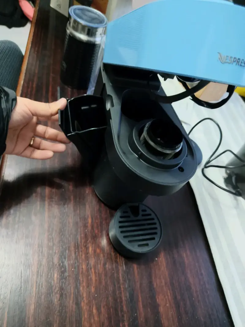 ¡Vendo Cafetera Nespresso Vertuo Pop + Aeroccino 3 - 3
