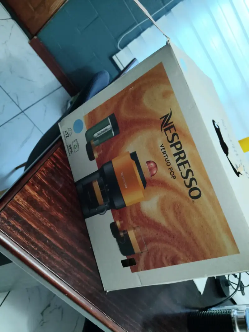 ¡Vendo Cafetera Nespresso Vertuo Pop + Aeroccino 3 - 4