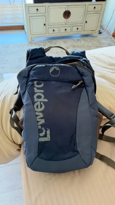 Mochila Lowepro azul para cámara - miniatura 1