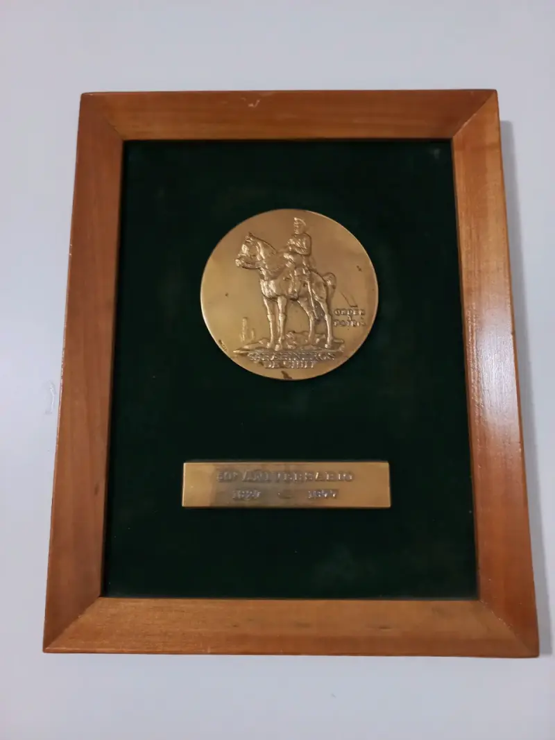 Medalla conmemorativa Carabineros de Chile 50° aniversario - 4