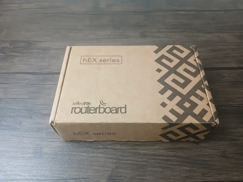 Router MikroTik hEX serie con 5 puertos - 5