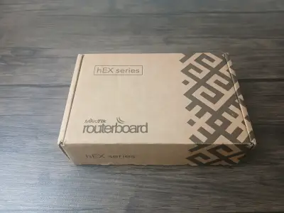 Router MikroTik hEX serie con 5 puertos - miniatura 5