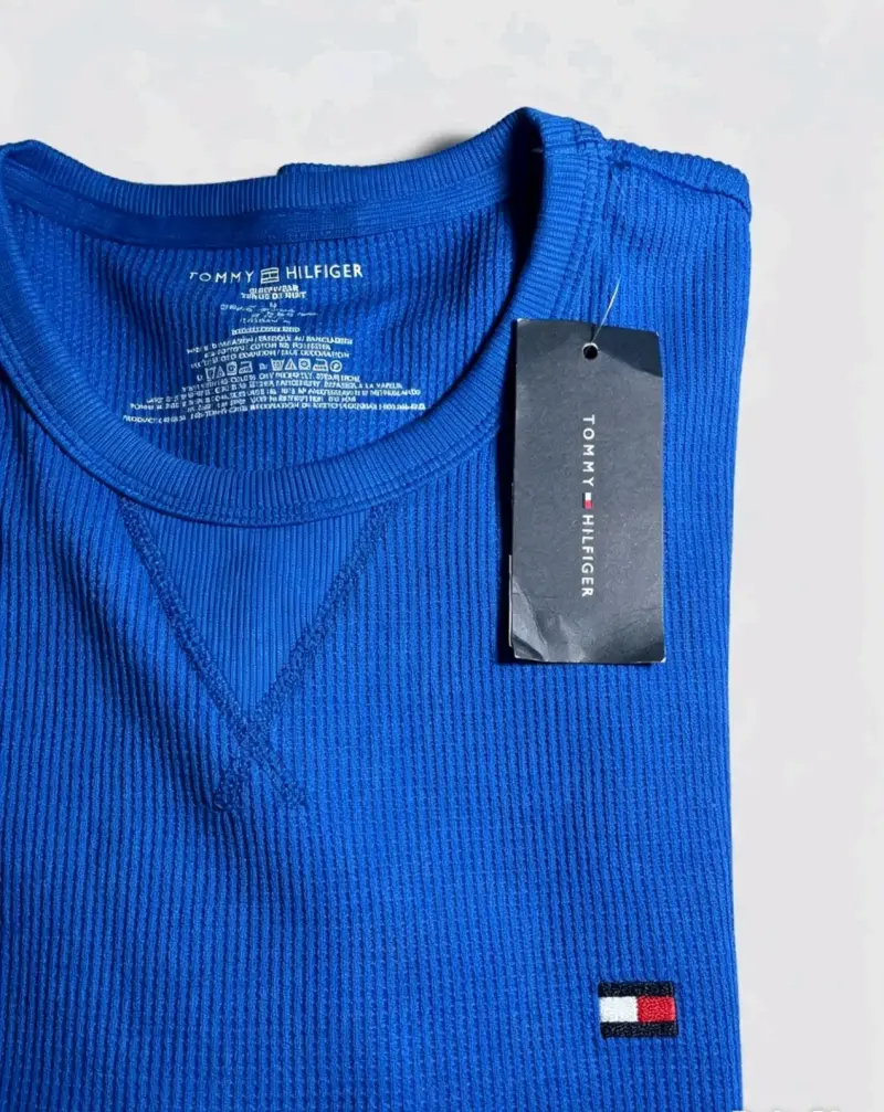 Polera azul Tommy Hilfiger talla M/L - 2