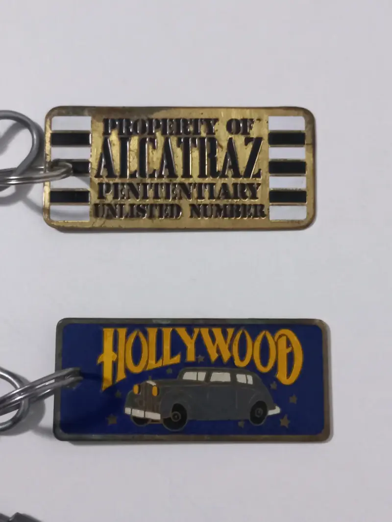 Llavero metálico Alcatraz y Hollywood Años 70s - 1