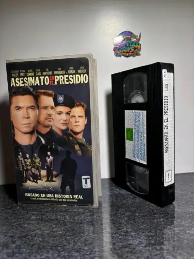 Película VHS 'Asesinato en el Presidio' - miniatura 3