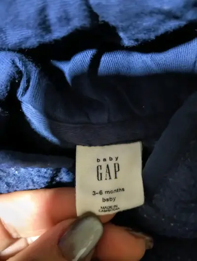 Polerón de lana con capucha GAP negro - miniatura 2