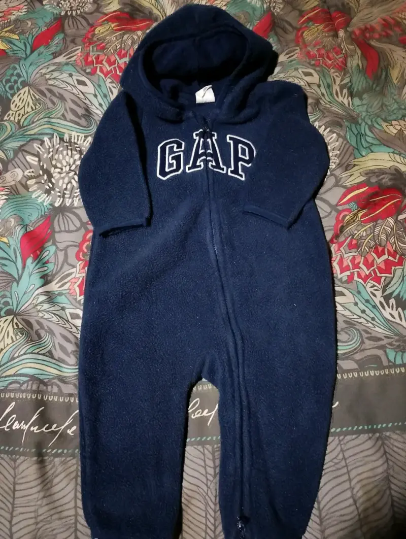 Polerón de lana con capucha GAP negro - 3