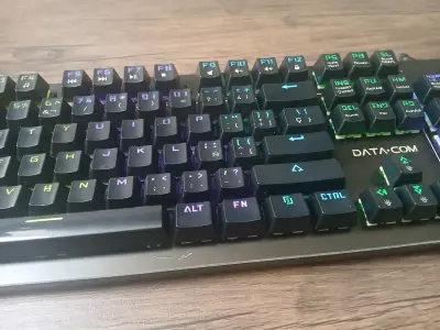 Teclado mecánico Datacom retroiluminado RGB - miniatura 1