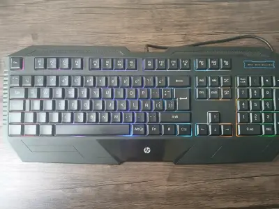 Teclado HP retroiluminado RGB - miniatura 1