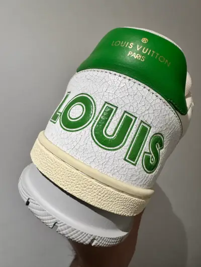Zapatillas Louis Vuitton  nuevas con caja 42 - miniatura 4