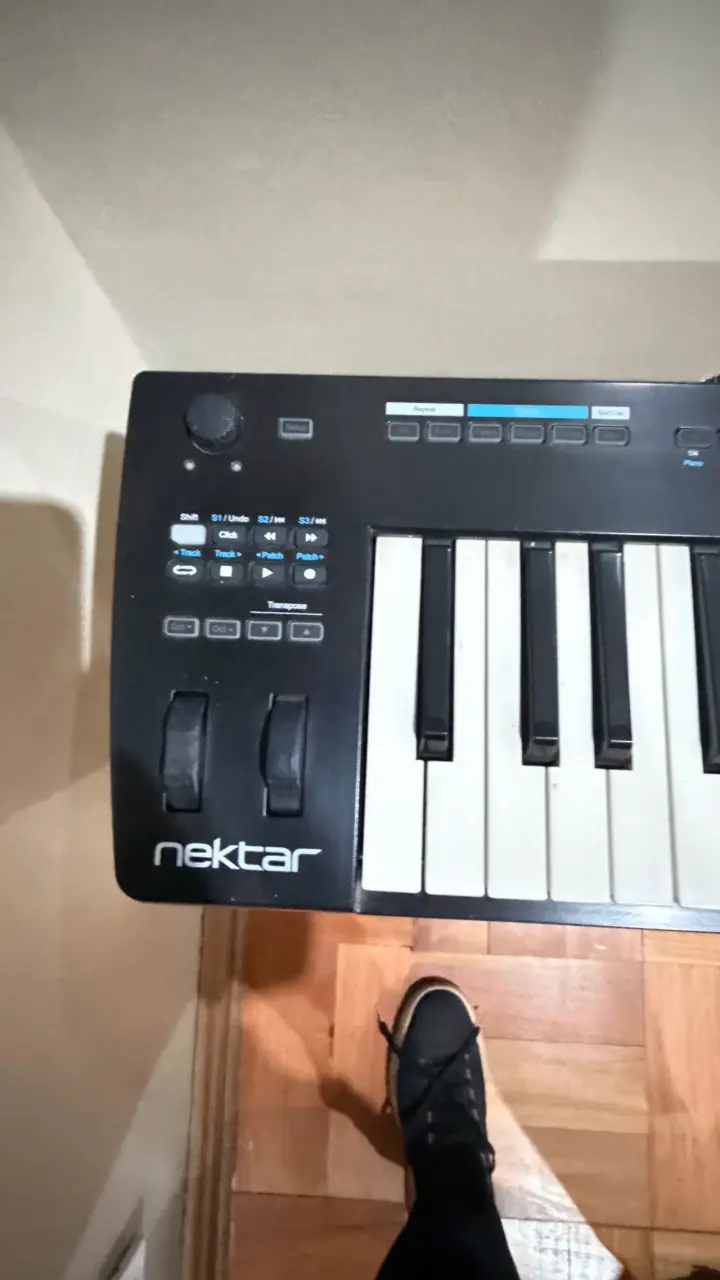Teclado controlador MIDI Nektar Impact GXP88 - 2